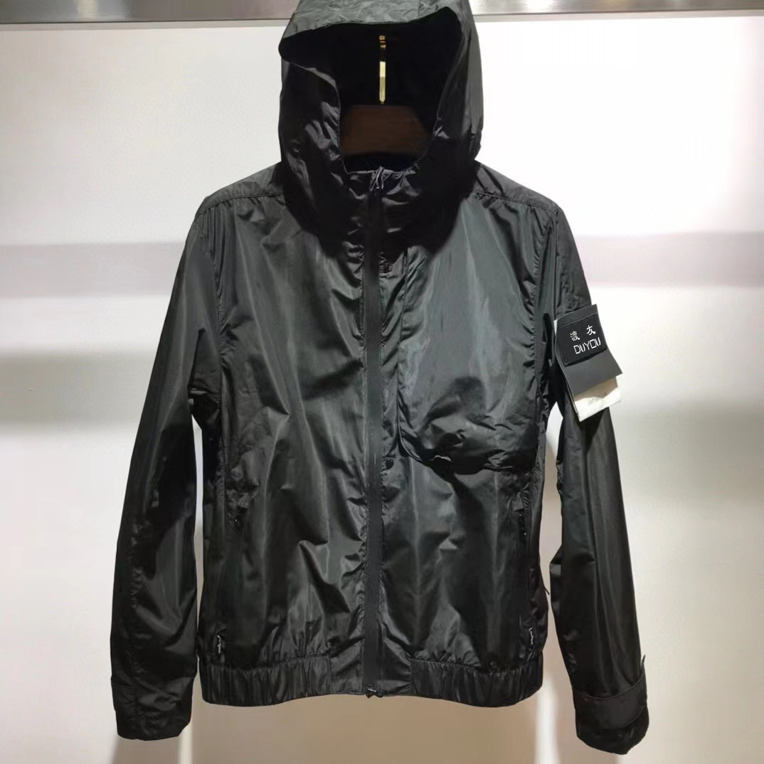 DUYOU Mens Jackets Windbreaker Zip Hooded Sunscreen Outerwear Hip Hop Designer Coats Armband Fashion Spring and Autumn Waterproof Parkas Size M-2XL