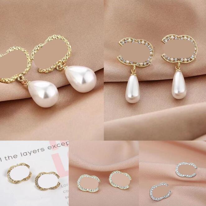 

Fashion Stud Geometric 925 Silver Famous Letters Hoop Earrings for Ladies Crystal Rhinestone Pearl Earring Studs Earrings for Women Wedding Jewelry