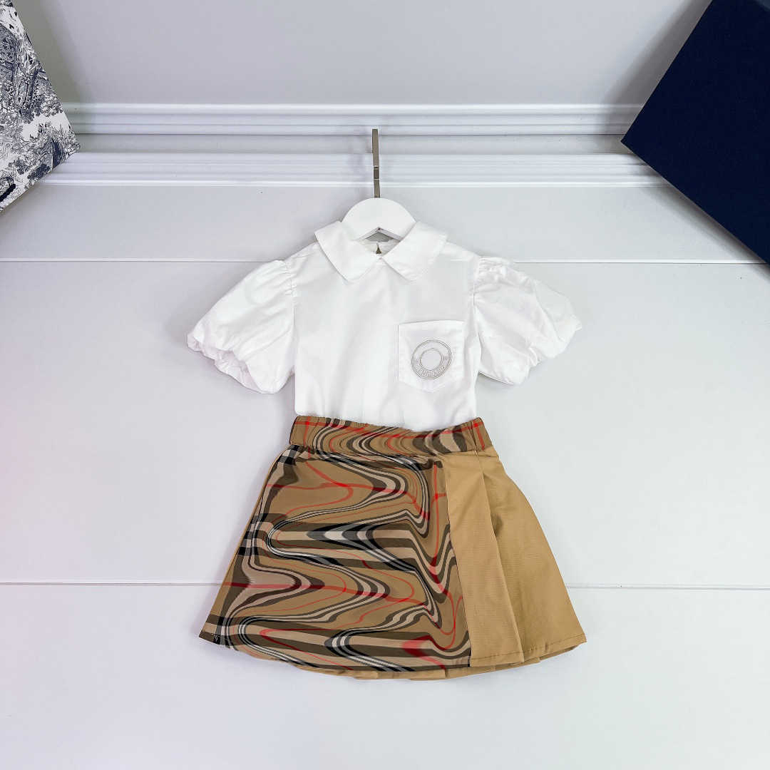 

23ss designer Bubble sleeve shirts Half skirt set kids New style girls brand classic lattice logo embroidered shirt skirt suit high quality kid clothing