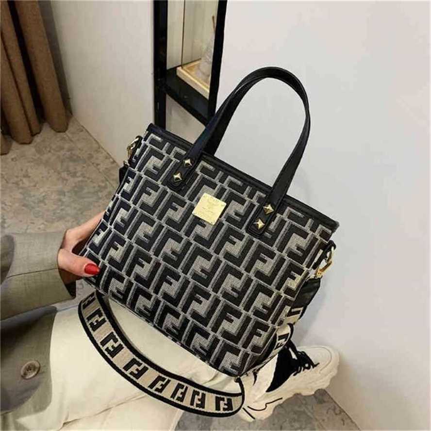 

handbag 2023 Fashion women's bag leather quality Handbag red slung Bucket Bag