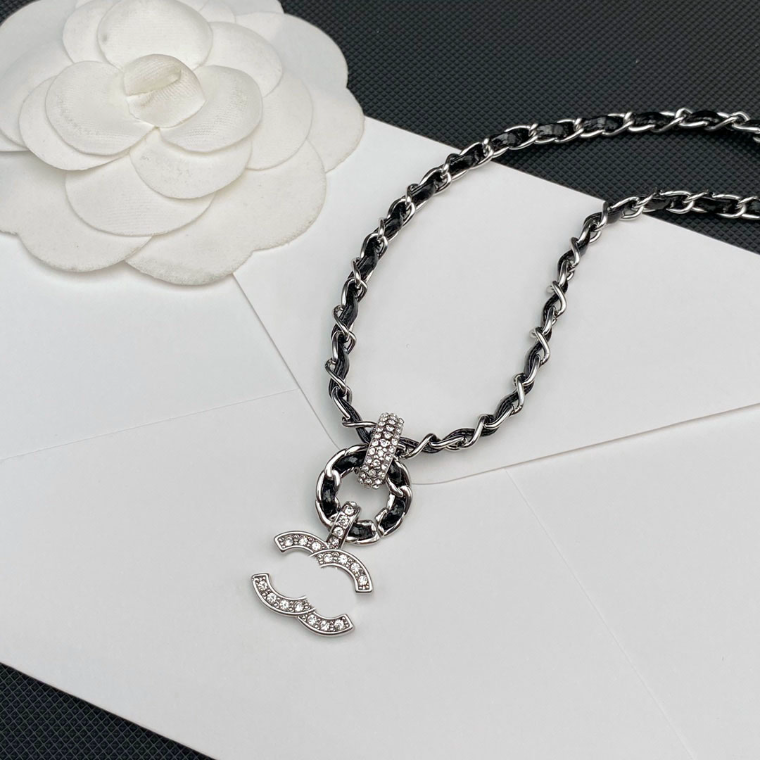 

Pendant Necklace Stamp Gold Plated Copper Women Necklaces Choker Letter Pendant Statement Fashion Womens Necklace Wedding Jewelry Accessories