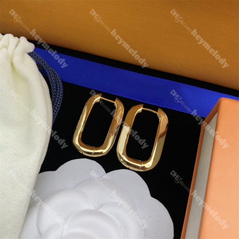 

Luxury Letter Gold Stud Clover Hoop Earrings Designer Women Circle Earring Wedding Lovers Gift Wholesale