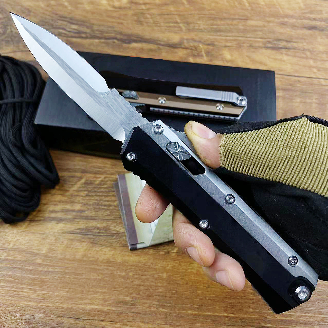 

New Arrival H2023 Automatic Tactical Knife D2 Satin Spear Point Blade Two-tone CNC 6061-T6 Handle 3-sided Switch EDC Pocket Knives With Nylon Sheath