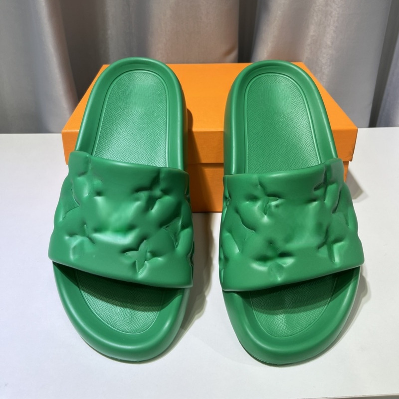 

Beach Embossed Mule Rubber Slippers - Summer Couple Sandals for Men and Women (White/Orange/Black/Green/Olive, Size 35-46)