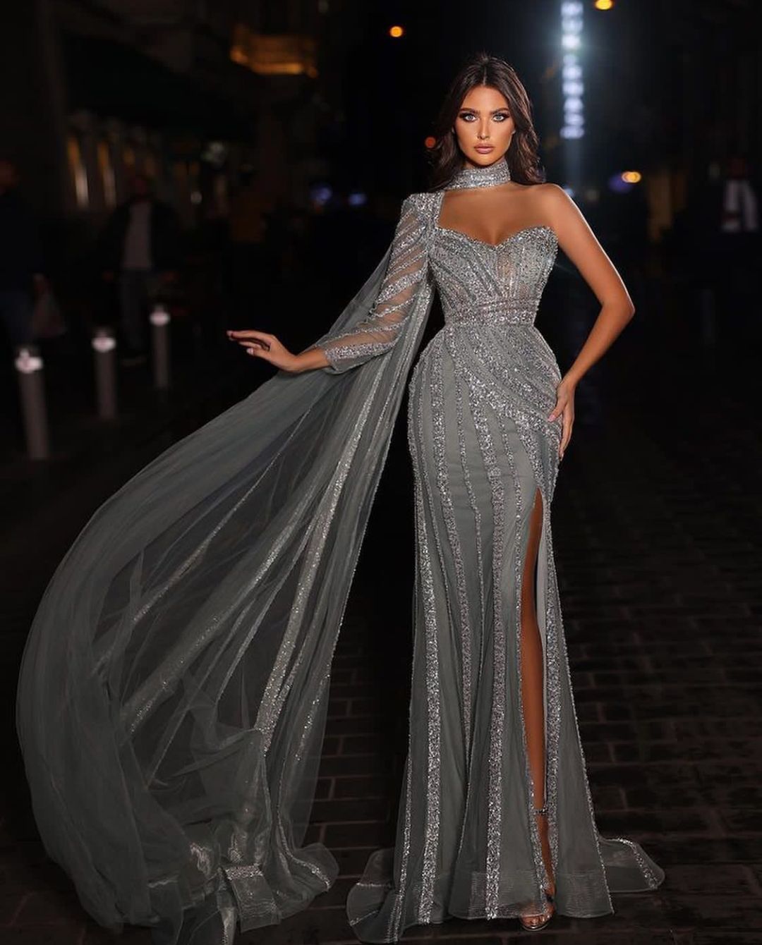 Gray Mermaid Evening Dresses One Long Sleeve V Neck Halter Cape Appliques Sequins Lace Side Slit Floor Length Prom Dresses Formal Gowns Plus Size Go