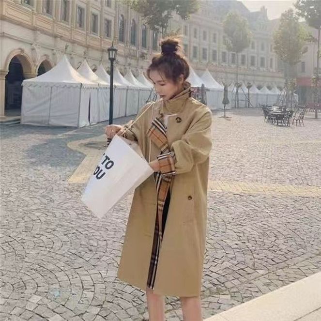 

Designer 2023 Trench Coat European and American Luxury Plaid Style Fashion Stitching Fake Two Loose Women' Mid-Length Trench Coats, Khaki