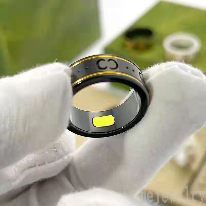 

Ceramics designer ring luxury white male bague g letter street 325964 J85V5 8062 black ring engraved size 9 diamond rings womens zirconia ZB039 F23