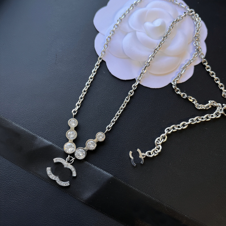 

18K Gold Stainless Steel Necklaces Choker Letter Pendant Statement Fashion Womens Necklace Wedding Jewelry Accessories X3471