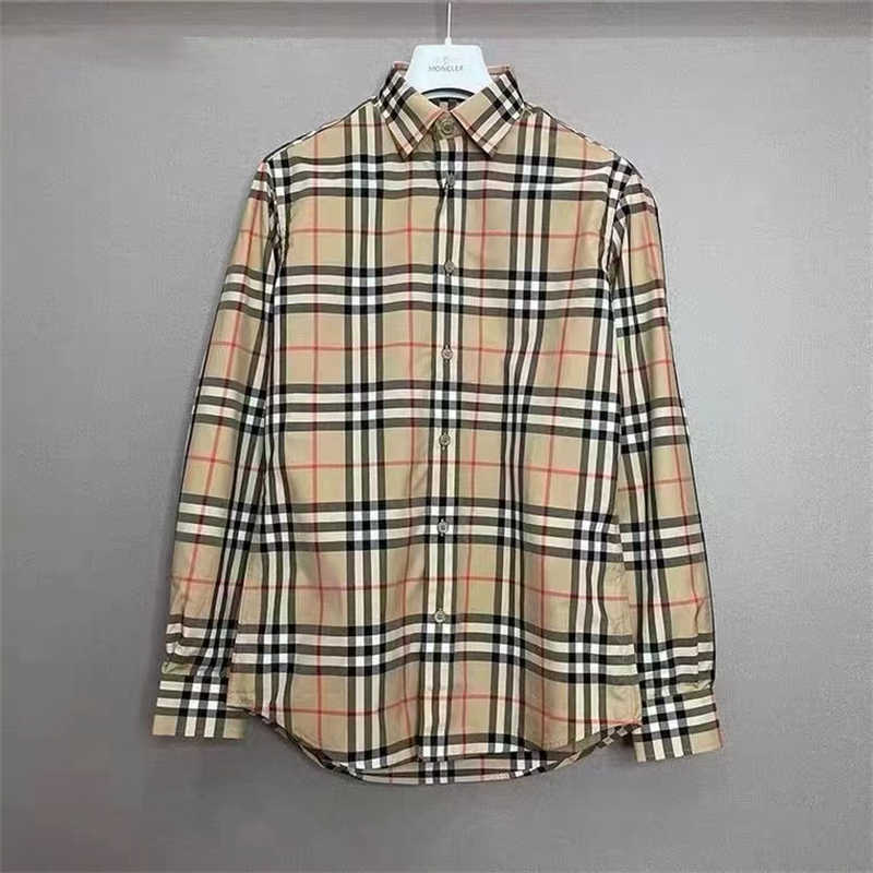 

Italia Burbrerys Men's Shirt Classic Black Button Gold Button Casual Plaid Versatile, Small plaid gold buckle