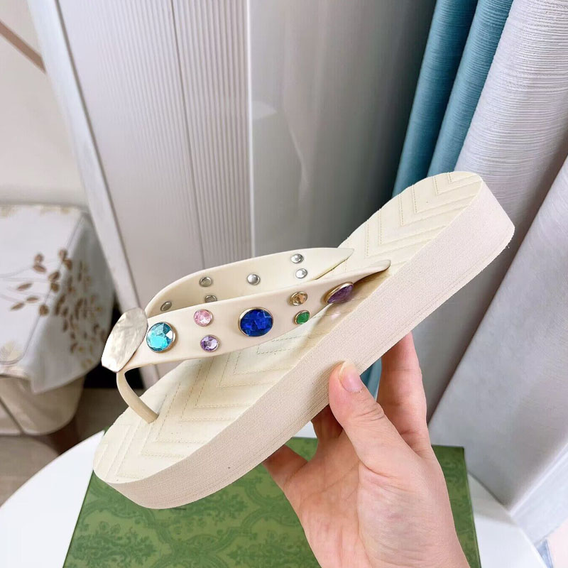 

Summer diamond decorative sandals comfortable women's flat shoes fashionable temperament garden flipflop