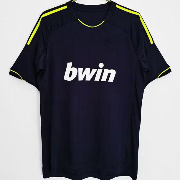 

Retro Soccer Jerseys RAUL BECKHAM Home SEEDORF ZIDANE R.CARLOS SERGIO Ramos 11 12 13 14 15 MaDrIdS Football Shirts de foot vintage Camisas Uniformssize longsleeve, 12/13 home shorts