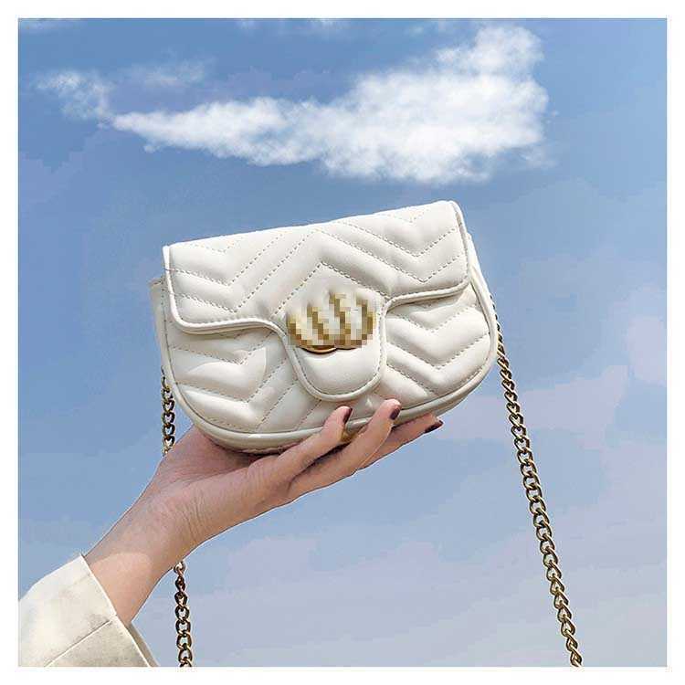 

Designer Cucci Ggs Bag Cc Bag Women's Fashion Messenger Bag Chain Trend Single Shoulder Bag Fashion Armpit Marmonts Bag Niche Wallet White, White 18cm