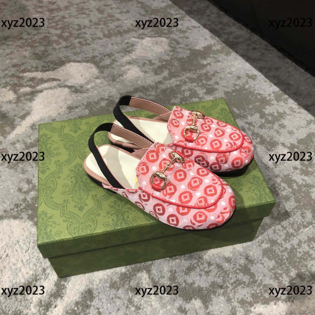 

Kids Sandals baby slipper shoes Child Shoes Fashion Classic letters design Summer Metal accessories decoration Box Packaging Children's Size 26-35, Multi-color