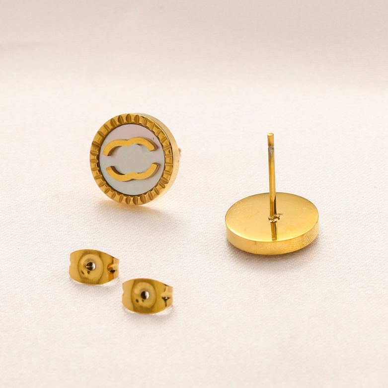 

Popular Brand Stud Earrings Classic Letter Earrings 18k Gold Plated Fashion Couple Love Earrings Design Accessories For Women Stainless Steel Wedding Gift