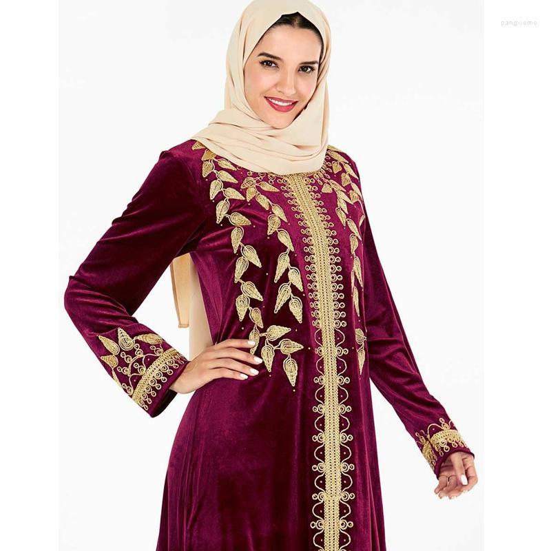 

Ethnic Clothing Wepbel Long Sleeve Arabic Gold Velvet Muslim Dress Women Arab Abaya Embroidered Flower Robe Elegant Party Eid Hijad