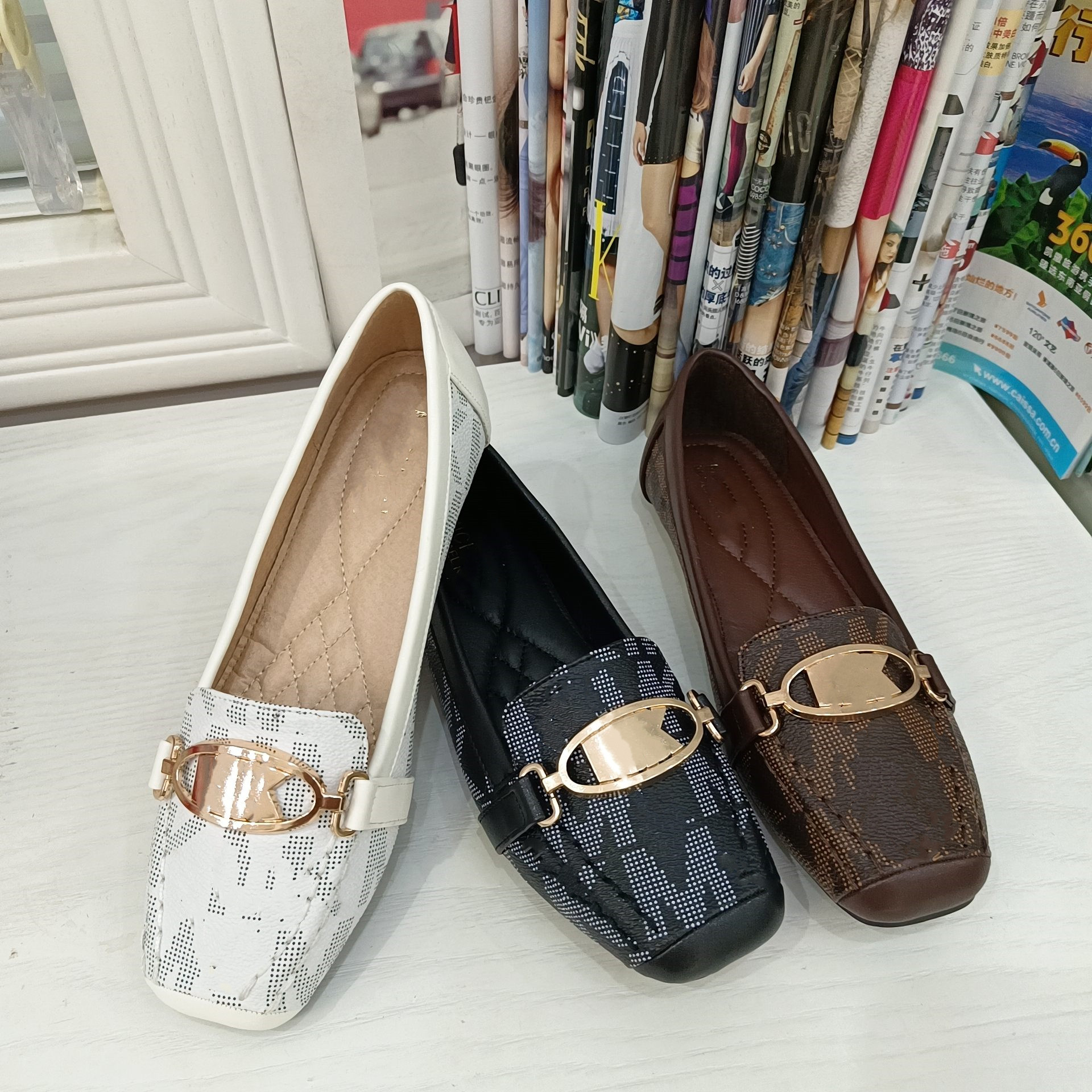 

Fashion Dress Shoes Full Letters Leather Mules Women Wedding Party Quality Flat Heel Sandal Casual Business Formal Loafers Ballet Flats Ballerina Mary Jane Slides, Xymk3162