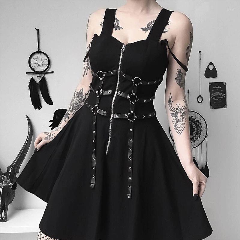 

Casual Dresses Gothic Rock Punk Black Chest PU Eyelet Web Zipper Pleated Sleeveles Sling Dress Women Clothes Night Club Party