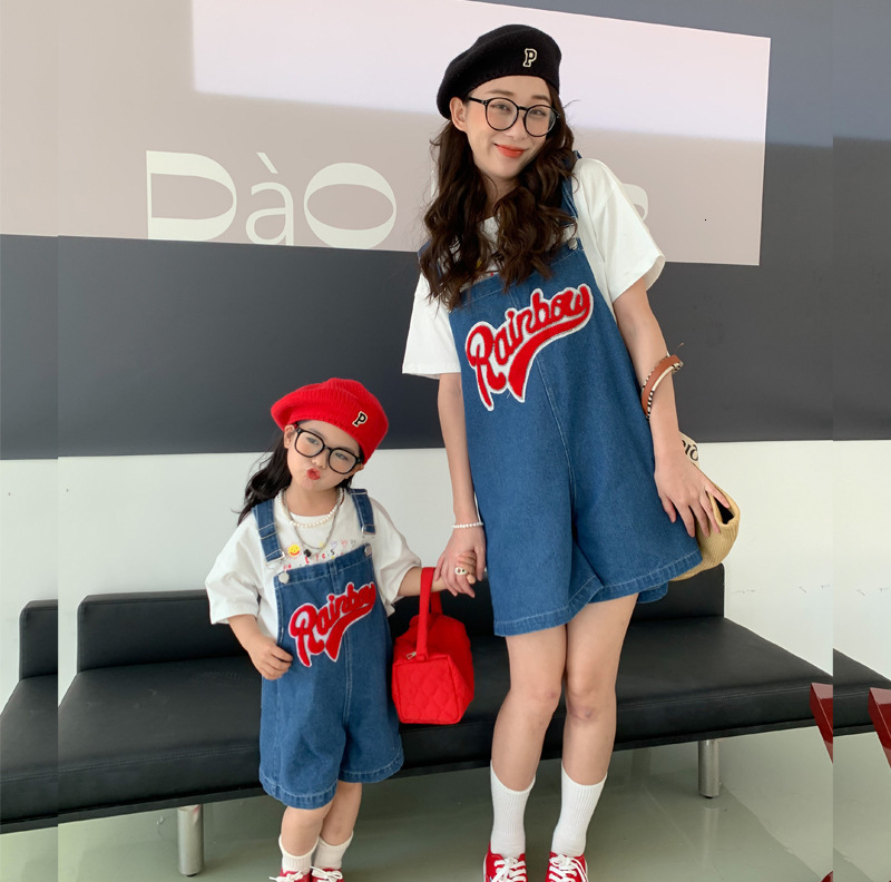 

Family Matching Outfits Mother And Daughter Jumpsuit Summer Fashion Women's Jeans Pants Parent-Child Matching Denim Clothes Outfits Girls Denim Overalls 230316, Blue