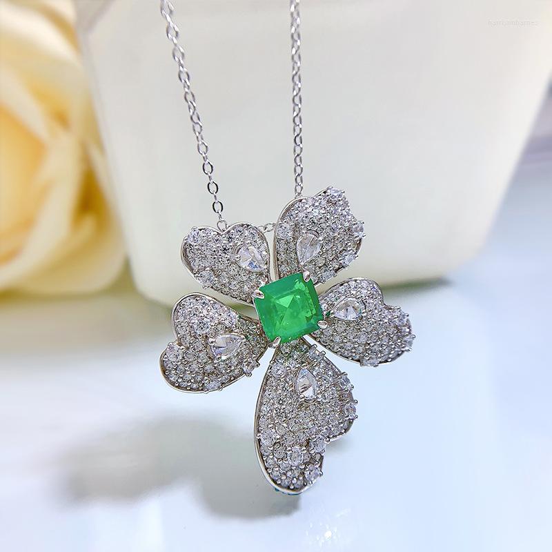 

Chains 2023 European And American S925 Silver Imitation Emerald 8 Luxury Necklace Female Clavicle Chain Pendant
