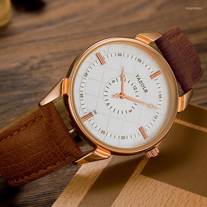 

Wristwatches YAZOLE Top Erkek Kol Saati Men Watch Waterproof Quartz Leather Roman Luminous Men's Watches Male Clock Reloj, Black