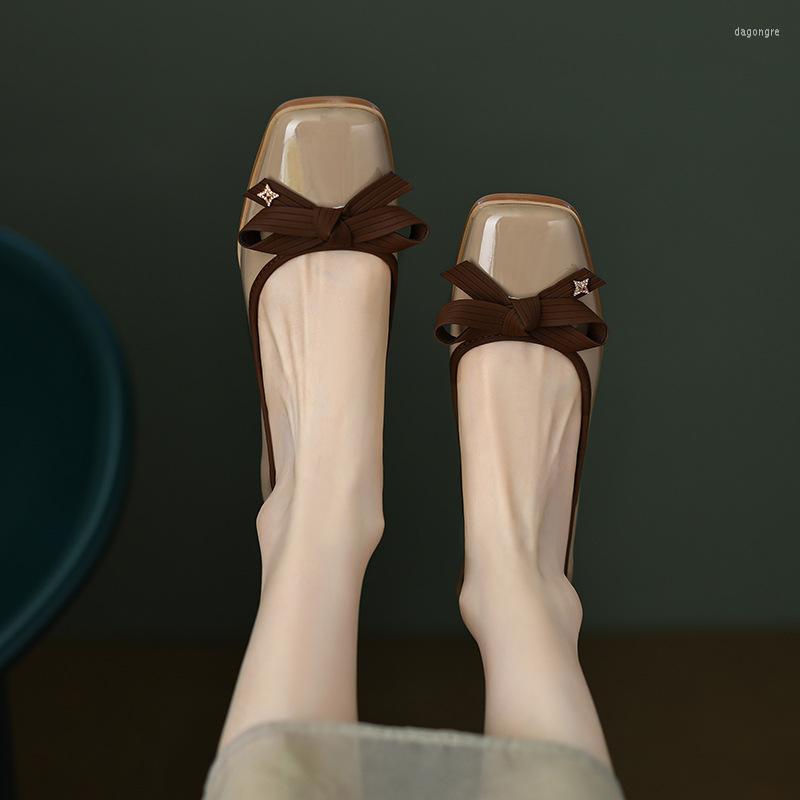 

Dress Shoes Women's Heeled French Square Toe Bow Single 2023 Autumn Retro Patent Leather Thick Medium Heels Pumps, Black