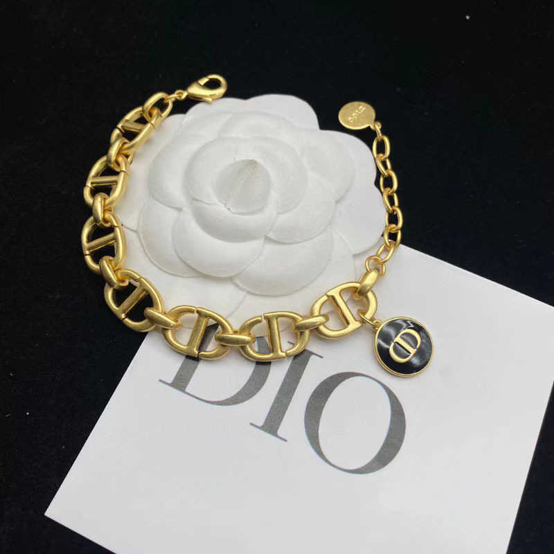 

D new CD letter Di family brass material old temperament female net red Bracelet Fashion
