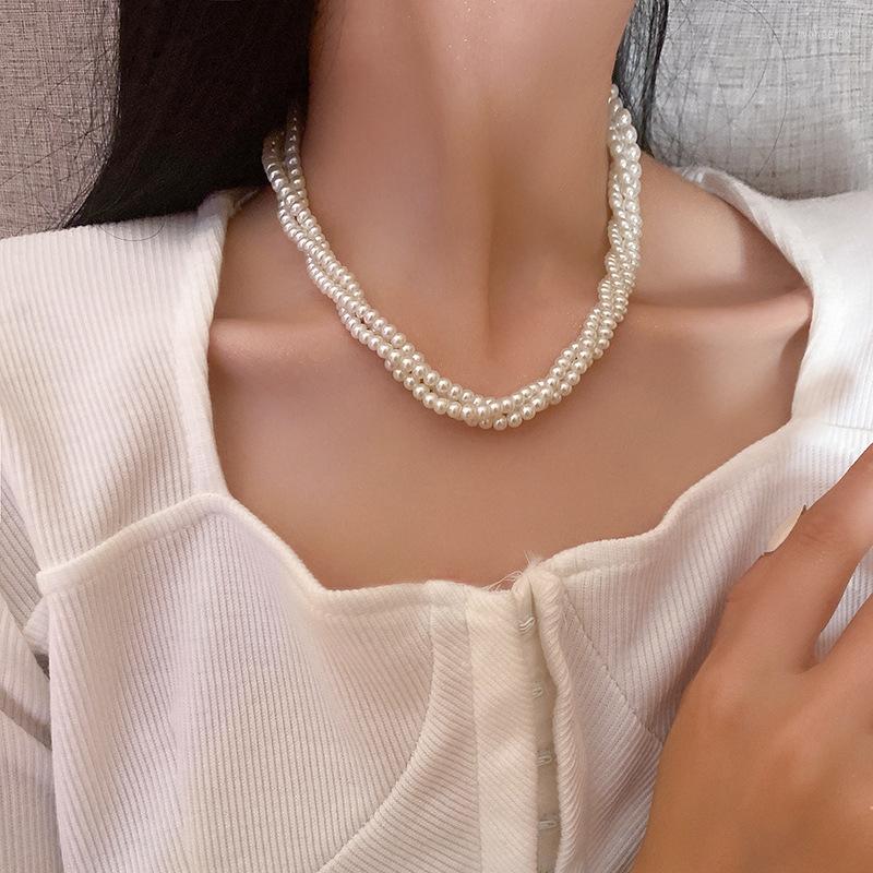 

Pendant Necklaces Necklace For Women Pearl Choker Luxury Jewelry Fashion Clavicle Chain Three-layer Simple Collar