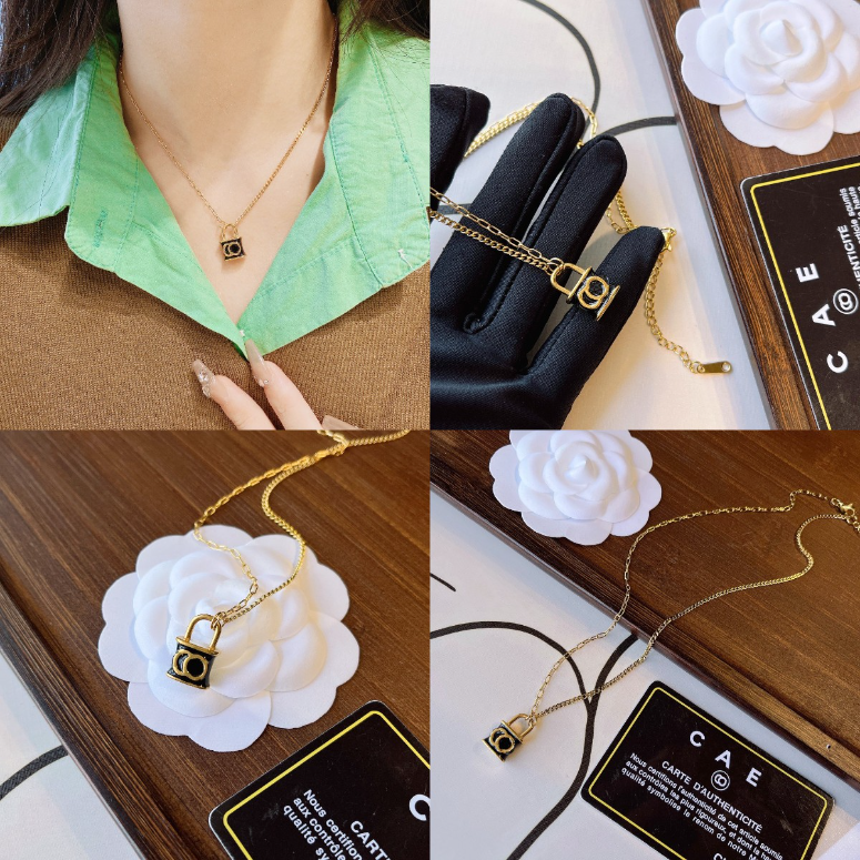 

Designer Gold Necklaces High end Love Necklace Luxury Diamond Necklace Charm Fashion Jewelry Exquisite Birthday Accessories Couple Family Gift Christmas