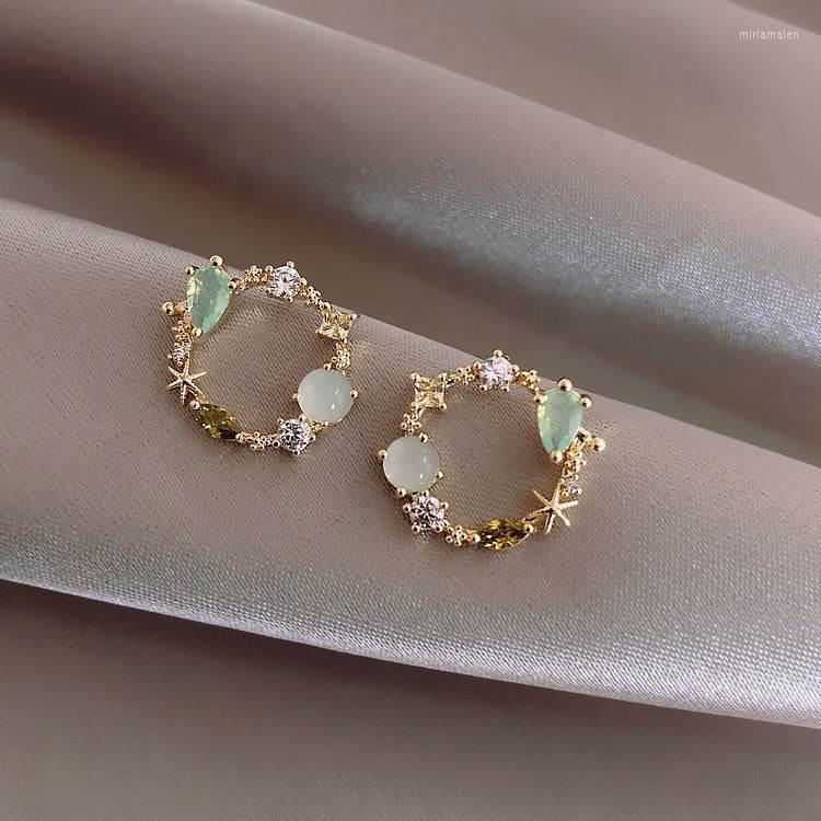 

Stud Earrings Korean Sweet Flower Cirlce For Women Classic Round Pink Green Crystal Jewelry Fashion Brincos 2023