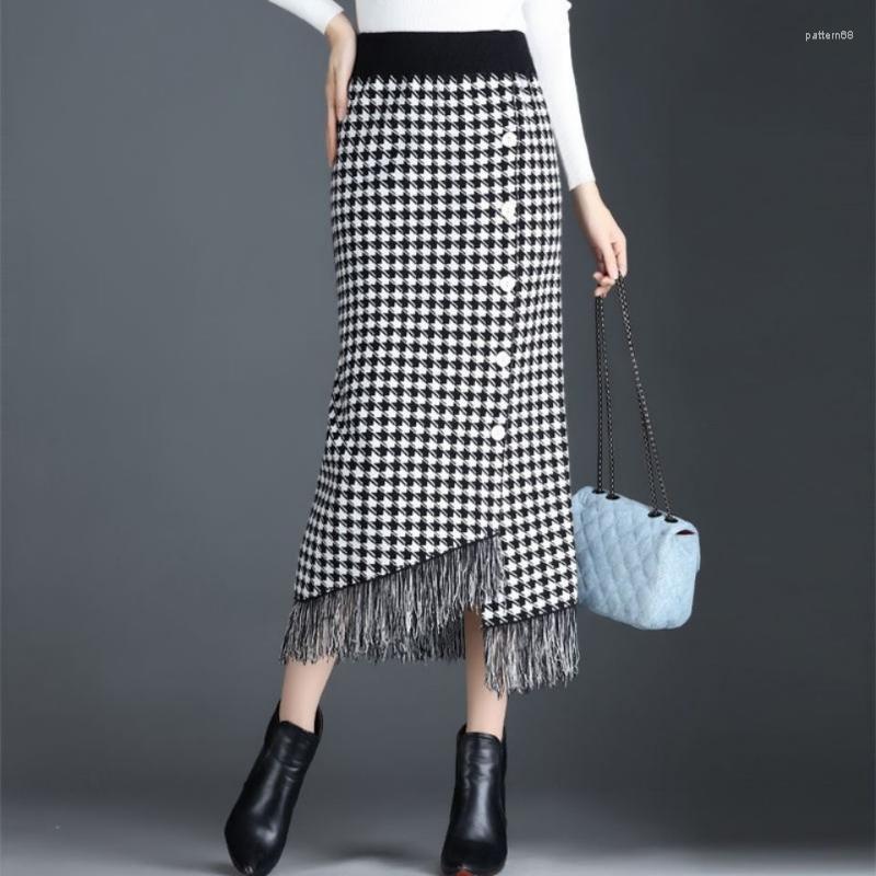 

Skirts Thousand Bird Pattern Knitted Half Skirt Women 2023 Autumn And Winter High Waist Tassel Versatile Slim Wool Wrapped Hip, Black