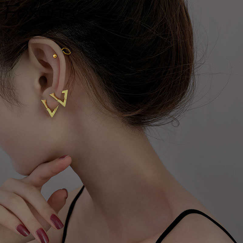 

Charm ANRY Prevent Allergy Silver Color d Earrings for Women Minimalist Accessorie Trend Triangle Geometric Party Jewelry L230315