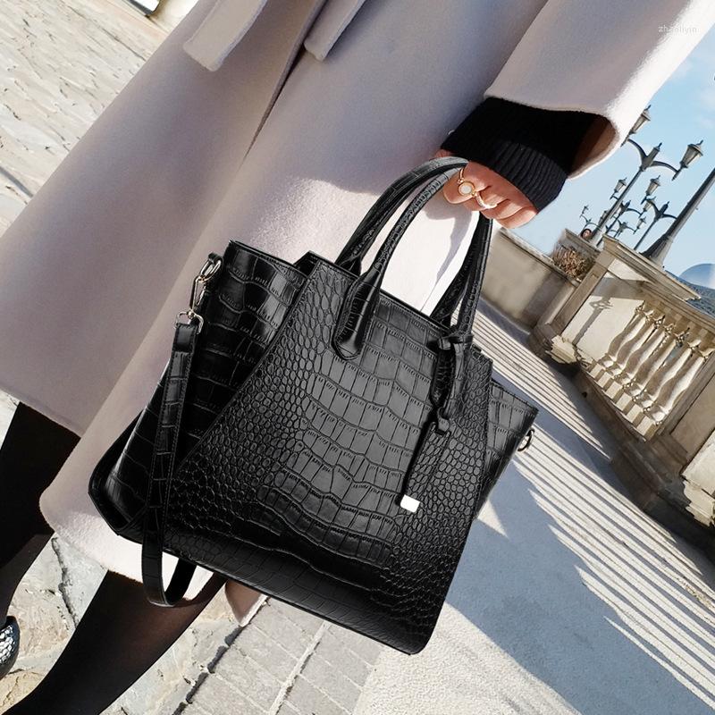 

Evening Bags Crocodile Luxury Fashion Shoulder Messenger Bag High Quality Genuine Leather Women Purse And Handbag Large Capacity Casual, Black