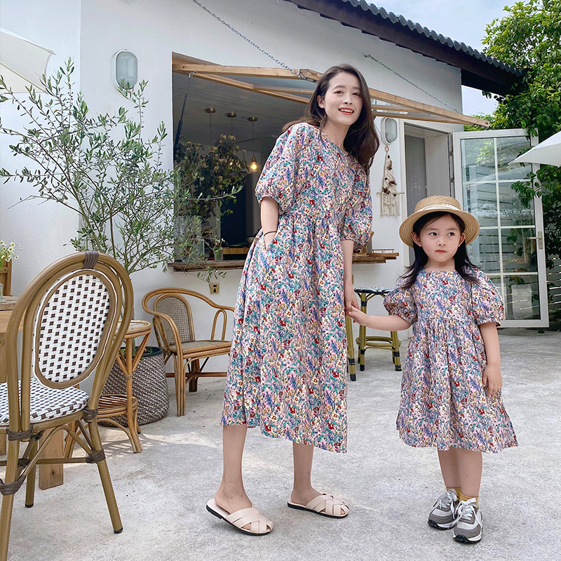 

Family Matching Outfits Mother and Daughter Floral Long Dress Princess Dress Parent-child Dress Summer Girls Dress Casual Holiday 230316, Beige