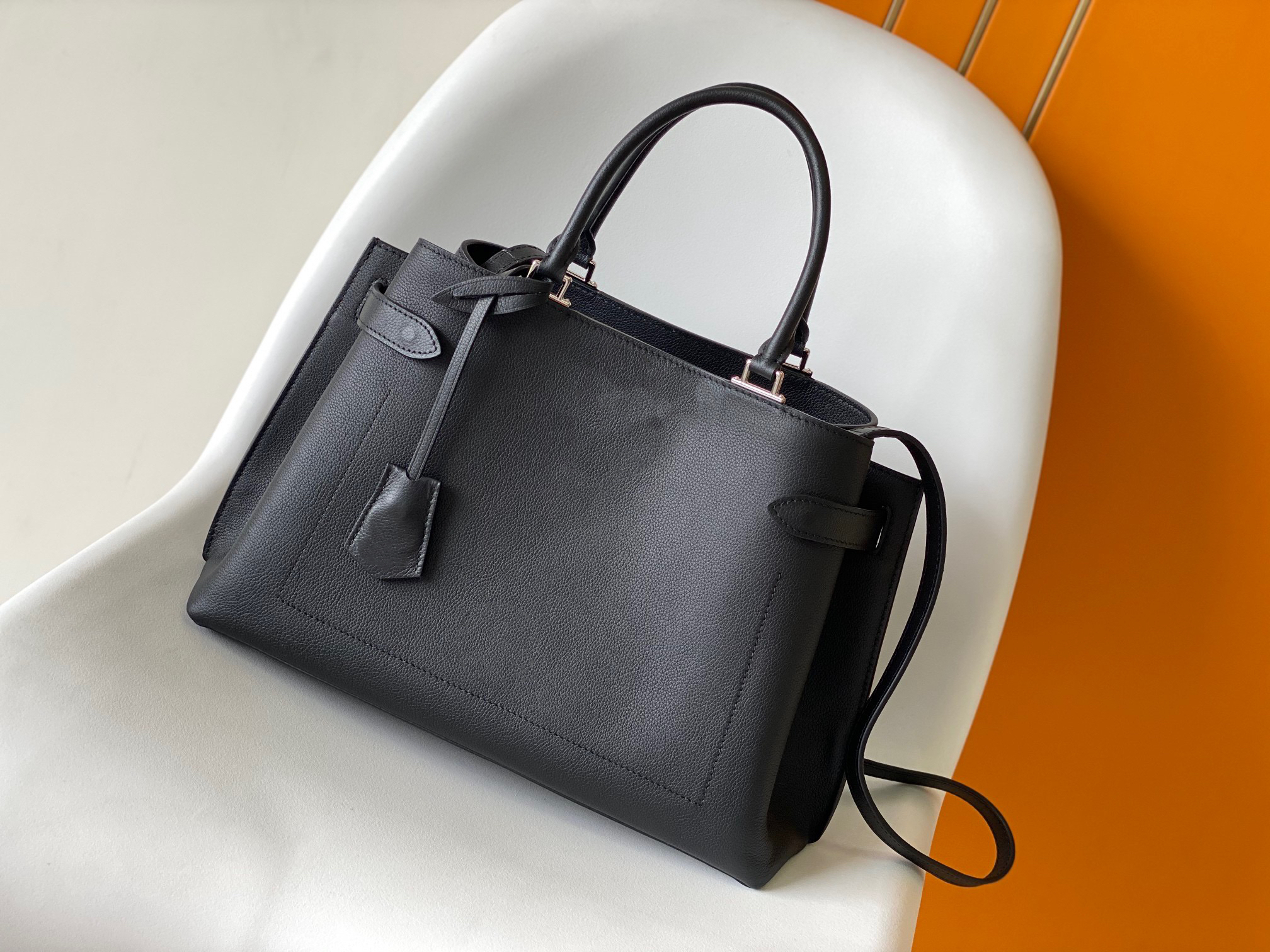 Designers Shoulder Handbag bagbags for women Designer Handle Bag Togo Cowhide Real Leather Black Handbag Women Medium Handmade Gold Lock Purse Sh-image-939259641