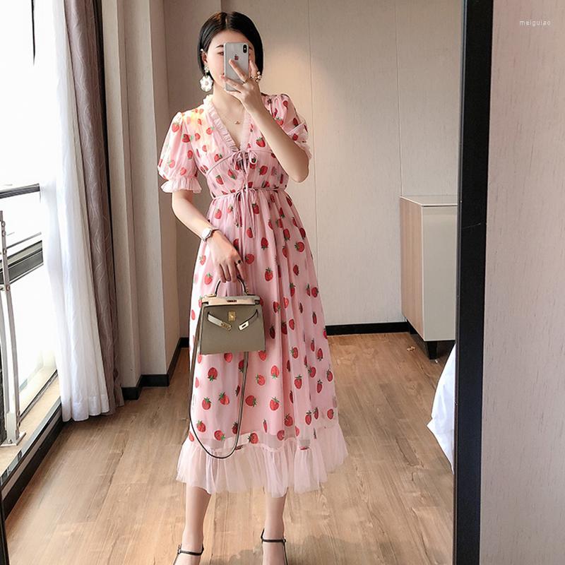 

Casual Dresses Short Sleeve Party Mid-Length Dress Net Yarn Summer Women' Clothing Sexy V-Neck Belt Strawberry Stamping, Photo1