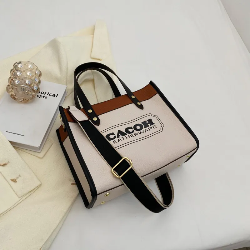 

Fashion tote bags luxuries designer women bag custom brand handbag Women's leather gold chain crossbody black white pink cattle shoulder clutch Wholesale