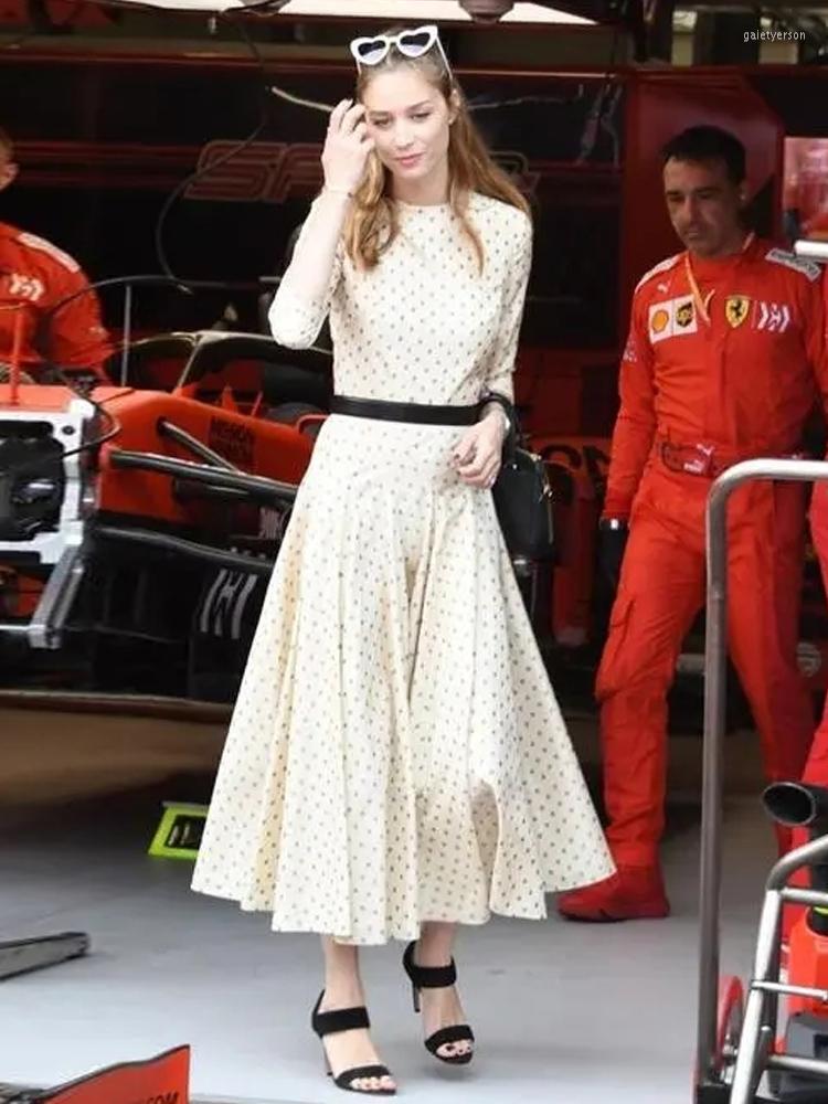 

Casual Dresses Princess Designer Fashion Summer High Quality Women' Vintage Elegant Party Vacation Short Sleeve Print Midi Dress, Apricot