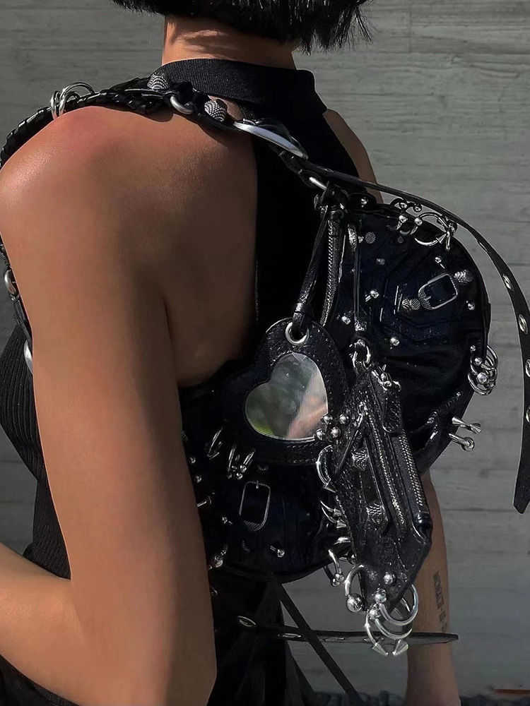 

B bag le cagole motorcycle same Nethong's retro and versatile locomotive heavy work single shoulder messenger bag large capacity women's bag spring and summer new, Black