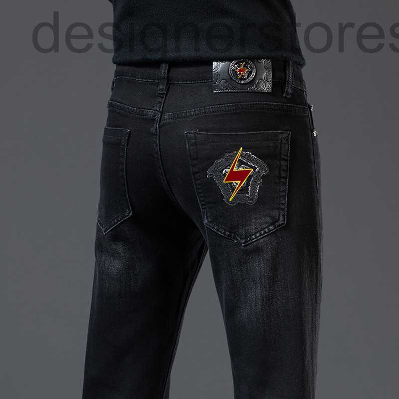 

Men's Jeans Designer Black grey jeans men's new embroidered stretch slim leg straight pants UNK0, Q9387