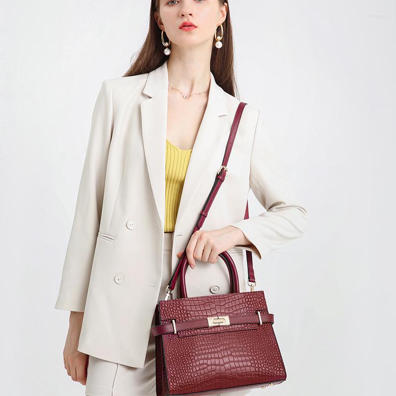 

Evening Bags 2023 Arrival Luxury Designer Large Capacity Genuine Leather Wedding Bag Lady Fashion Hand Shoulder, Black