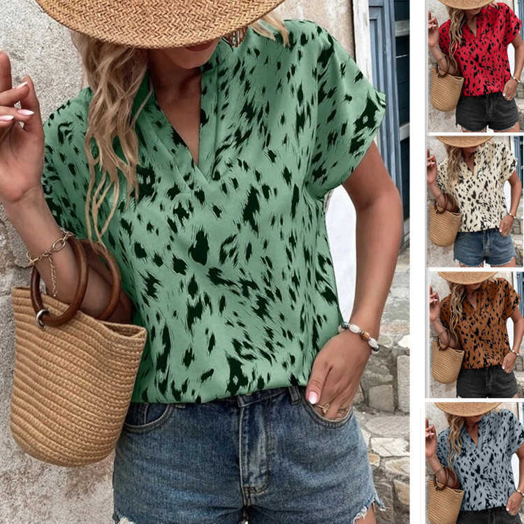 

2023 Summer Fashion New Print Women' V-neck Loose Short Sleeve Pullover Shirt, Dark brown