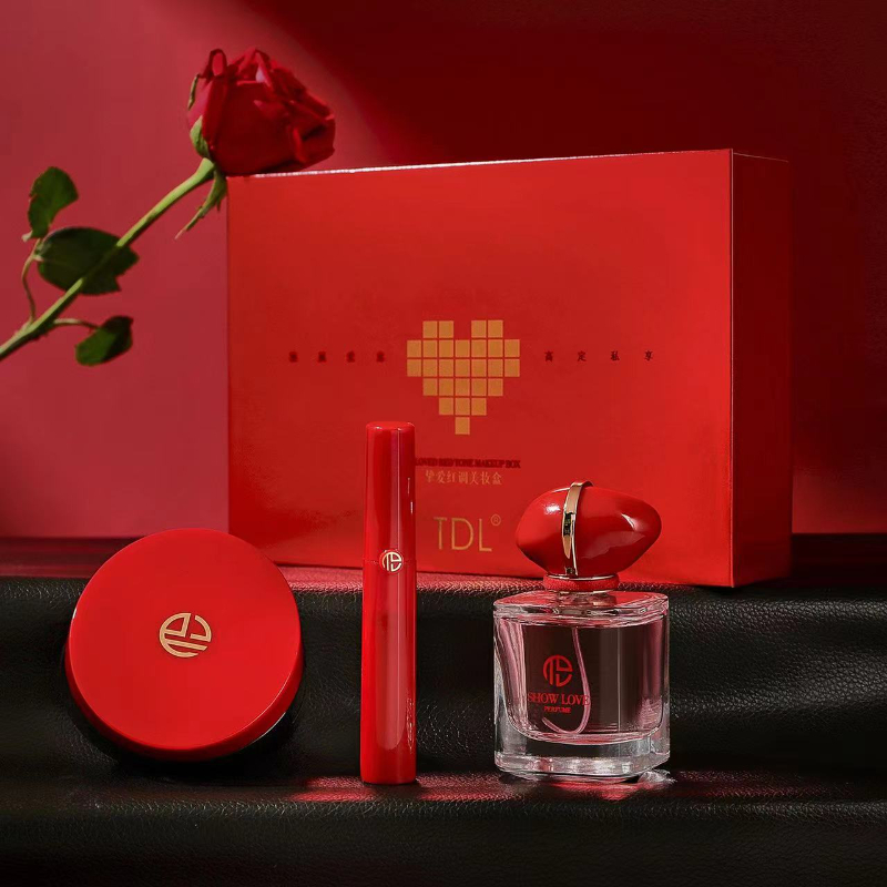 

TDL Love Red Tone Beauty Set Box Valentine's Day Gift Box Three Piece Makeup Set Air Cushion Lip Glaze perfume Boutique Gift Fast Delivery