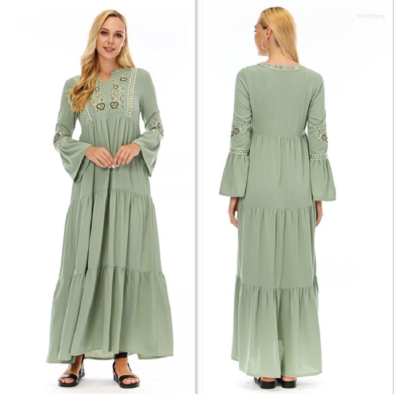 

Ethnic Clothing Wepbel Muslim Dress Abaya Women Bell Sleeve Small V-neck Robe Islamic Caftan Embroidery Loose Long Kaftan