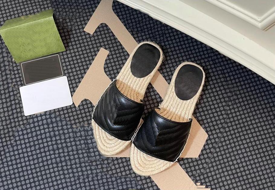

Women'S leather Beach slippers Classic Flat heel Summer Lazy Designer fashion Cartoon Big Head flops lady Slides shoes Hotel Bath Ladies sexy Sandals, White