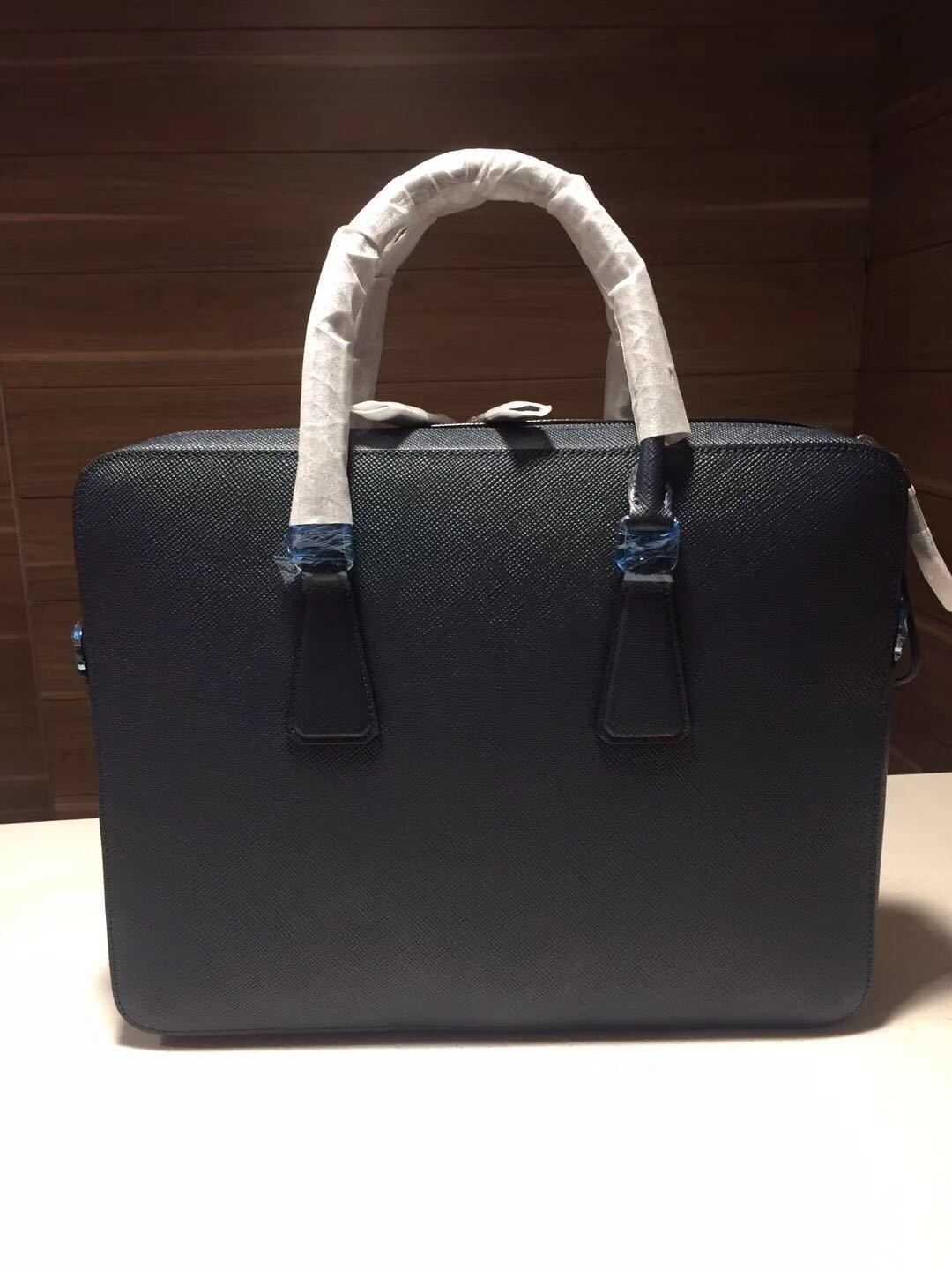 

Prads crossbody purses designer bags Prade Genuine leather cross pattern men's briefcase P home business computer bag handbag casual shoulder messenger bag, Black6