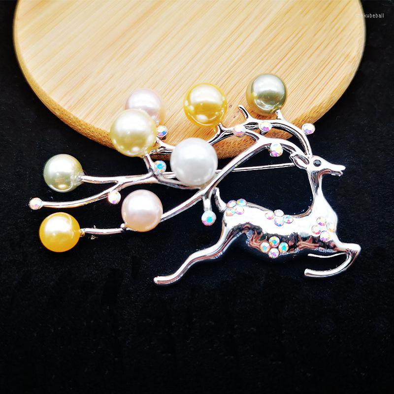 

Brooches Elegant Fresh Water Pearls Rhinestones Deer Women Christmas Tree Pins Luxury Coat Corsage Fashion Jewelry Gift