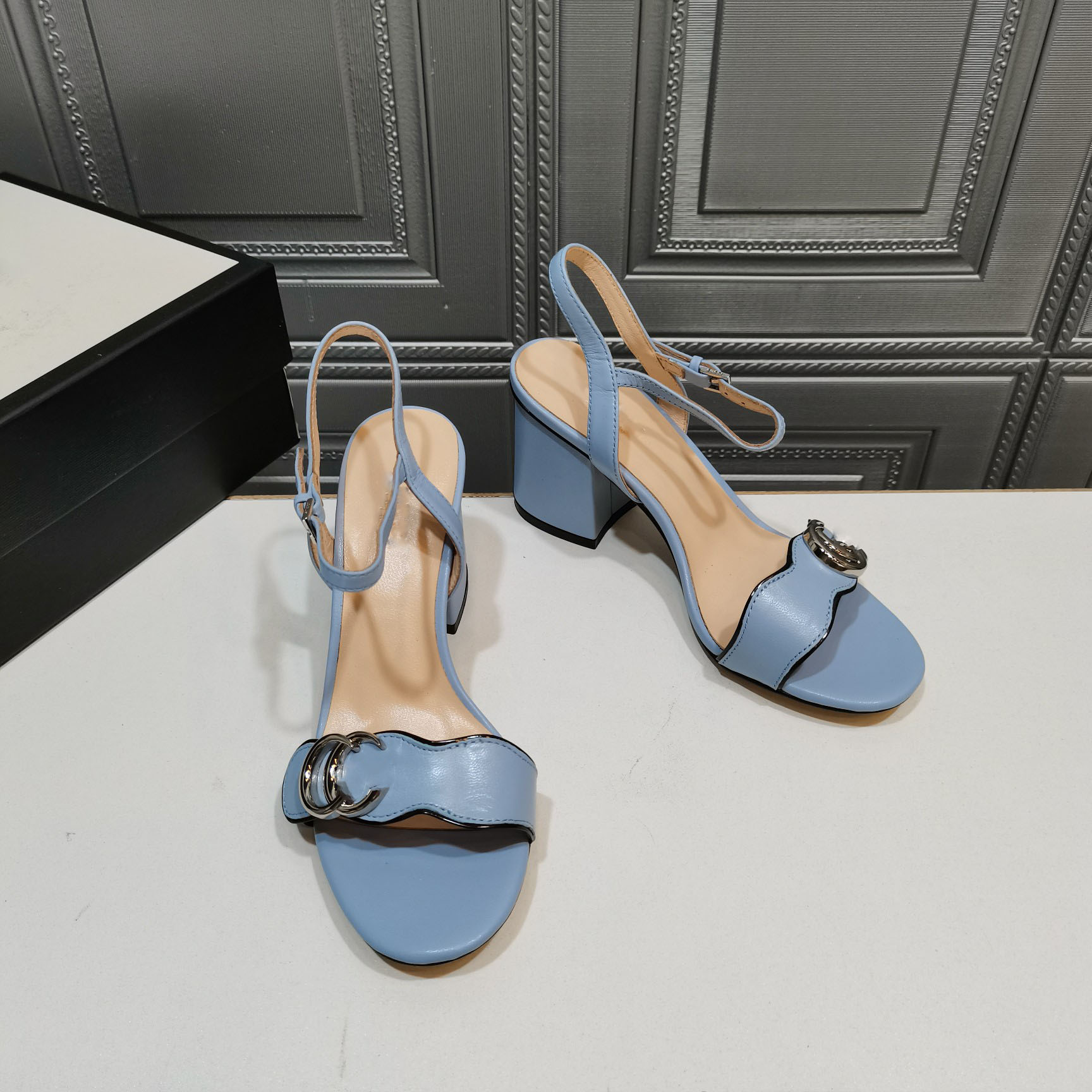 

2023 Classic High heeled sandals party 100% leather women Dance shoe designer sexy heels 10cm Suede Lady Metal Belt buckle Thick Heel Woman shoes Large size 35-41-42 With