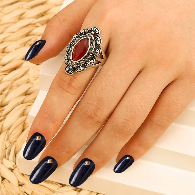 

Wedding Rings Fashion Exaggerated Big Ring Female Index Finger Hipster Retro Personality Wide Face Gem RingWedding