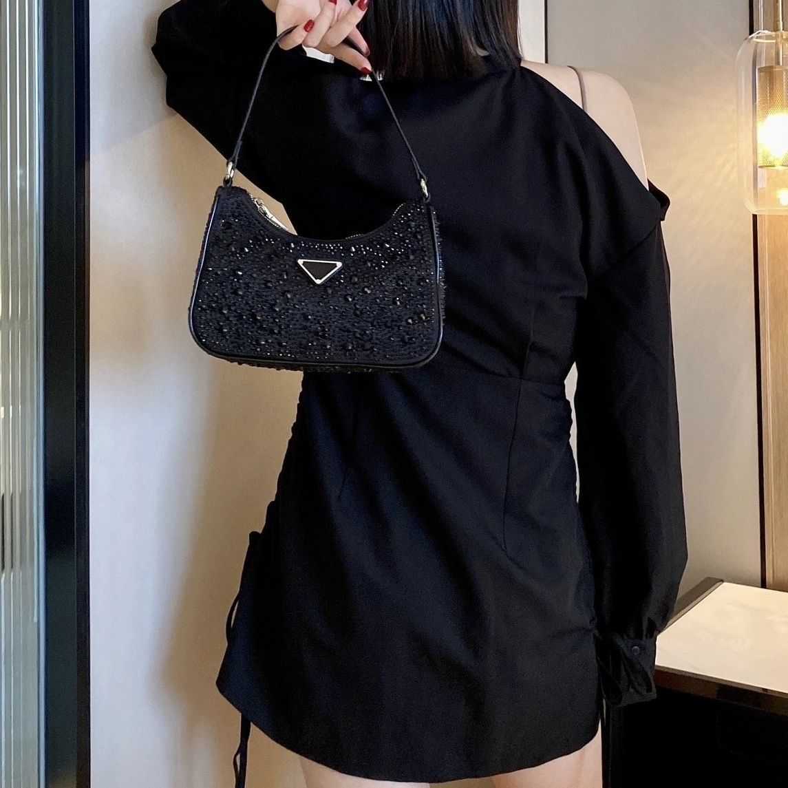 

designer bag re-edition High face value same style diamond inlaid cross body armpit full women's small fashion trend, Black