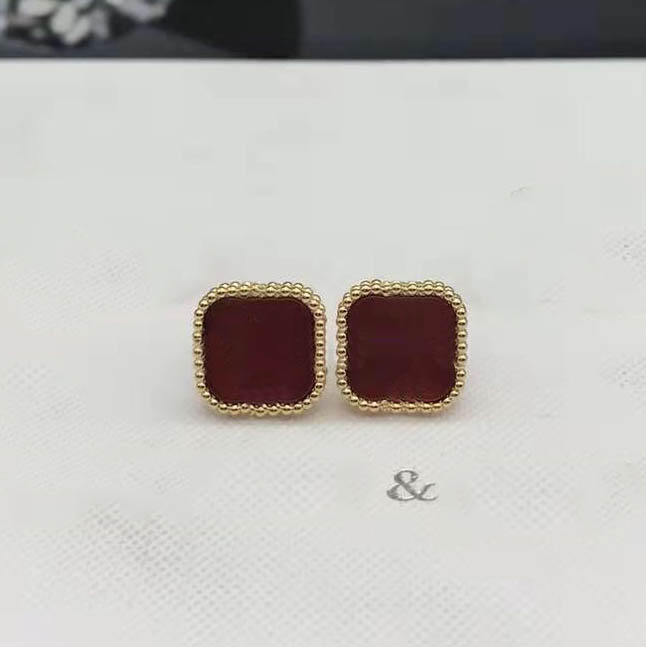 

Luxury Clover Pendant Necklaces Flower Earring Designer Van Stud Woman Fashion Bracelet Jewelry Women Cjeweler ljhh